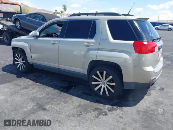 ✅ 2010 GMC Terrain SLE-2 • VIN: 2CTFLEEYXA6335986 • Lot: 42081681. Wystawiony na IAAI z przebiegiem 105 904 mil. Bezpłatny archiwum sprzedaży aukcyjnych z USA i szczegółowy raport historii pojazdu na DreamBid. Zdjęcie 3.