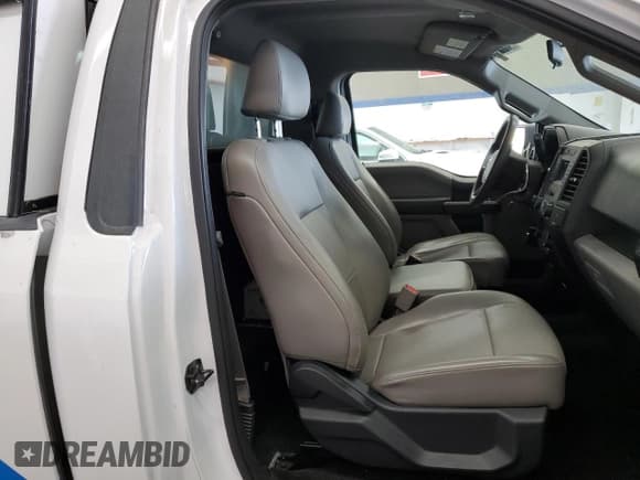 ✅ 2017 Ford F-150 XL • VIN: 1FTMF1CP3HKD97525 • Lot: 65820615. Wystawiony na Copart z przebiegiem 119 716 mil. Bezpłatny archiwum sprzedaży aukcyjnych z USA i szczegółowy raport historii pojazdu na DreamBid. Zdjęcie 10.