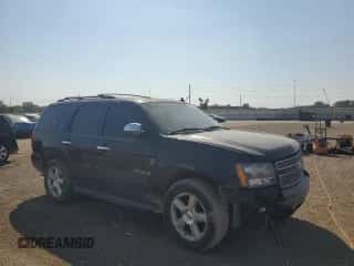 2008 Chevrolet Tahoe LTZ с VIN 1GNFK13008J141640, выставлен на аукционе Copart как лот 82100545 с пробегом 277 326 миль миль и Списание • Salvage title. История ставок и продаж доступна на DreamBid. Изображение 4.