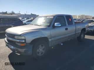 2001 Chevrolet Silverado 1500 LS с VIN 1GCEK19T81E123004, выставлен на аукционе Copart как лот 90468215 с пробегом Не указан миль и Чистый • Clean title. История ставок и продаж доступна на DreamBid. Изображение 1.