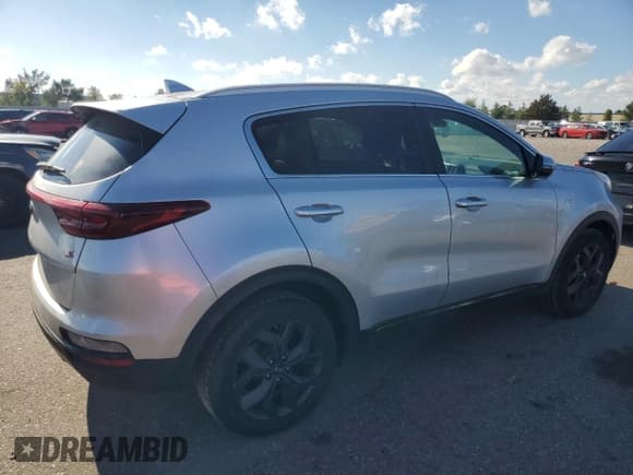 ✅ 2020 Kia Sportage S • VIN: KNDP6CAC8L7680958 • Lot: 86785985. Wystawiony na Copart z przebiegiem 151 828 mil. Bezpłatny archiwum sprzedaży aukcyjnych z USA i szczegółowy raport historii pojazdu na DreamBid. Zdjęcie 3.