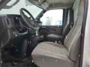 ✅ 2017 GMC Savana • VIN: 7GZ37TCG0HN901163 • Лот: 82206314. Опубликован ранее на Copart с пробегом 262 652 миль. Бесплатный доступ к архиву аукционных продаж из США и подробный отчёт об истории автомобиля на DreamBid. Изображение 7.