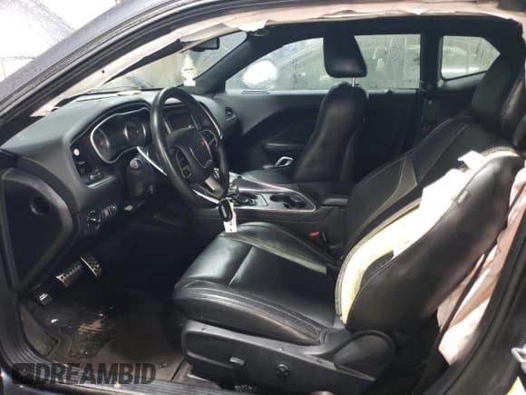 ✅ 2018 Dodge Challenger GT • VIN: 2C3CDZGG6JH124364 • Lot: 41806774. Wystawiony na Copart z przebiegiem 47 104 mil. Bezpłatny archiwum sprzedaży aukcyjnych z USA i szczegółowy raport historii pojazdu na DreamBid. Zdjęcie 7.