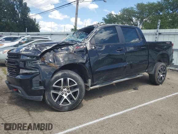 ✅ 2019 Chevrolet Silverado 1500 LT Trail Boss • VIN: 3GCPYFED0KG151389 • Lot: 63751194. Wystawiony na Copart z przebiegiem Nie podano. Bezpłatny archiwum sprzedaży aukcyjnych z USA i szczegółowy raport historii pojazdu na DreamBid. Zdjęcie 1.