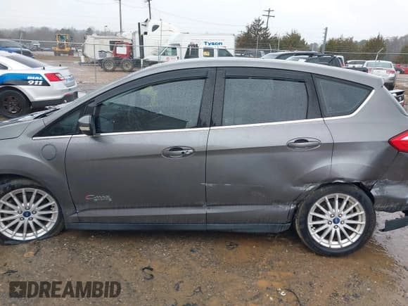 ✅ 2013 Ford C-Max SEL • VIN: 1FADP5CUXDL514988 • Lot: 41544219. Wystawiony na IAAI z przebiegiem 259 557 mil. Bezpłatny archiwum sprzedaży aukcyjnych z USA i szczegółowy raport historii pojazdu na DreamBid. Zdjęcie 14.