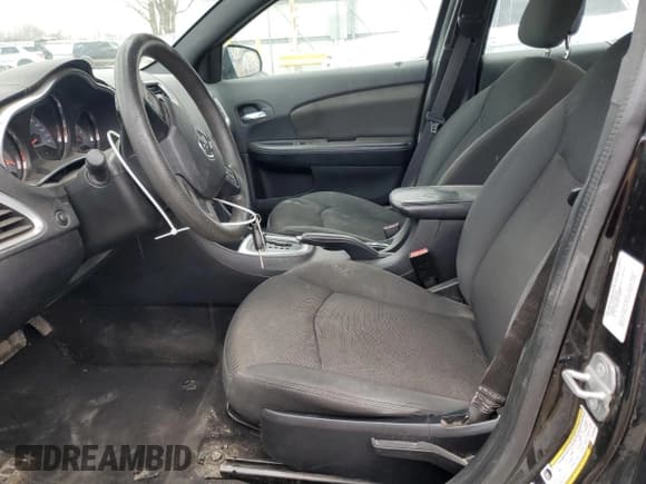 ✅ 2014 Dodge Avenger SE • VIN: 1C3CDZAG9EN182068 • Лот: 47471215. Опубликован ранее на Copart с пробегом 155 399 миль. Бесплатный доступ к архиву аукционных продаж из США и подробный отчёт об истории автомобиля на DreamBid. Изображение 7.