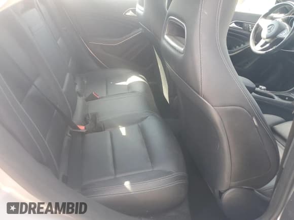 ✅ 2019 Mercedes-Benz CLA 250 • VIN: WDDSJ4GB4KN723415 • Лот: 66838305. Опубликован ранее на Copart с пробегом 48 733 миль. Бесплатный доступ к архиву аукционных продаж из США и подробный отчёт об истории автомобиля на DreamBid. Изображение 10.