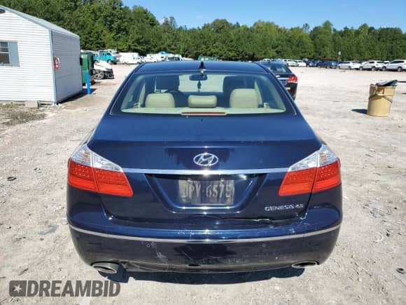 2009 Hyundai Genesis z VIN KMHGC46F39U047372, wystawiony jako Copart lot #73702234 z przebiegiem 133 143 mil mil oraz Czysty tytuł • Clean title. Historia ofert i sprzedaży dostępna na DreamBid. Obrazek 6.