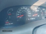 ✅ 2003 Ford Excursion Limited • VIN: 1FMSU43P93EC70666 • Lot: 43376166. Wystawiony na IAAI z przebiegiem 197 976 mil. Bezpłatny archiwum sprzedaży aukcyjnych z USA i szczegółowy raport historii pojazdu na DreamBid. Zdjęcie 7.