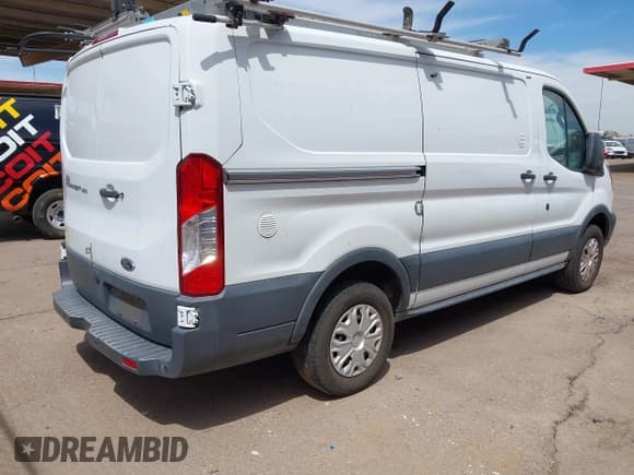 ✅ 2018 Ford Transit • VIN: 1FTYR1YM6JKA81209 • Lot: 42063771. Listed on IAAI with 154,724 mi. Free auction sales archive from the USA and detailed vehicle history report at DreamBid. Image 4.