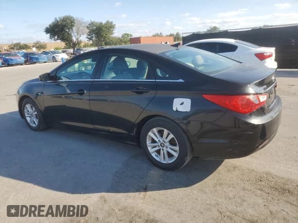 ✅ 2012 Hyundai Sonata GLS • VIN: 5NPEB4AC5CH404015 • Lot: 90142035. Wystawiony na Copart z przebiegiem 85 042 mil. Bezpłatny archiwum sprzedaży aukcyjnych z USA i szczegółowy raport historii pojazdu na DreamBid. Zdjęcie 2.