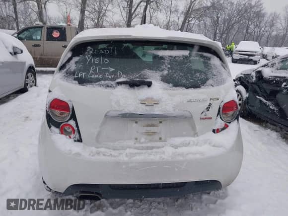 ✅ 2013 Chevrolet Sonic RS • VIN: 1G1JG6SB8D4178652 • Lot: 41279241. Wystawiony na IAAI z przebiegiem 116 879 mil mil. Skorzystaj z bezpłatnego archiwum sprzedaży aukcyjnych z USA i zobacz szczegółowy raport historii pojazdu na DreamBid. Zdjęcie 16.