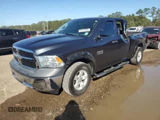 2018 Ram 1500 Tradesman z VIN 1C6RR6FG0JS325166, wystawiony jako Copart lot #82773085 z przebiegiem 43 419 mil mil oraz Szkoda całkowita • Salvage title. Historia ofert i sprzedaży dostępna na DreamBid. Obrazek 1.