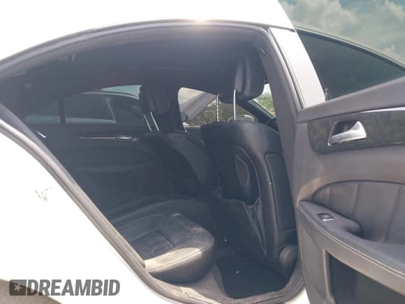 ✅ 2014 Mercedes-Benz CLS 550 • VIN: WDDLJ7DB4EA096480 • Лот: 42577065. Опубликован ранее на IAAI с пробегом 108 639 миль. Бесплатный доступ к архиву аукционных продаж из США и подробный отчёт об истории автомобиля на DreamBid. Изображение 8.