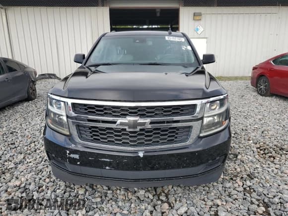 ✅ 2016 Chevrolet Suburban LT • VIN: 1GNSCHKC3GR415302 • Lot: 85107185. Wystawiony na Copart z przebiegiem 324 252 mil. Bezpłatny archiwum sprzedaży aukcyjnych z USA i szczegółowy raport historii pojazdu na DreamBid. Zdjęcie 5.