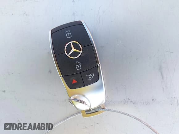 ✅ 2025 Mercedes-Benz GLE 450e • VIN: 4JGFB4GB1SB378219 • Lot: 43278876. Listed on IAAI with 2,974 mi. Free auction sales archive from the USA and detailed vehicle history report at DreamBid. Image 11.