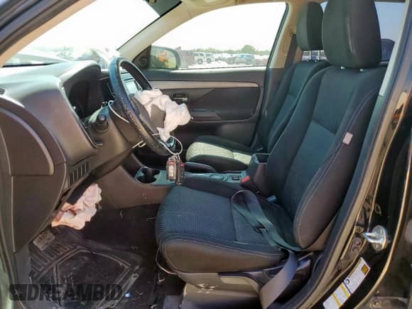 2016 Mitsubishi Outlander SE z VIN JA4AD3A38GZ051040, wystawiony jako Copart lot #81996585 z przebiegiem 150 112 mil mil oraz Szkoda całkowita • Salvage title. Historia ofert i sprzedaży dostępna na DreamBid. Obrazek 7.