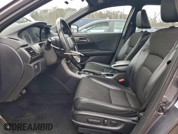 ✅ 2017 Honda Accord Sport • VIN: 1HGCR2F50HA010861 • Lot: 93678025. Wystawiony na Copart z przebiegiem 93 658 mil. Bezpłatny archiwum sprzedaży aukcyjnych z USA i szczegółowy raport historii pojazdu na DreamBid. Zdjęcie 7.