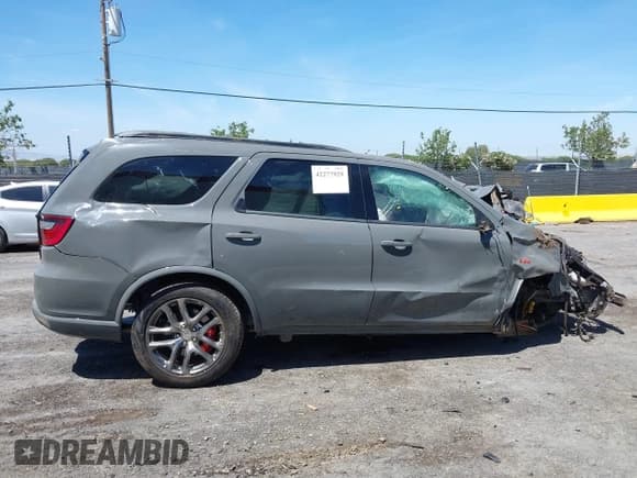 ✅ 2024 Dodge Durango SRT 392 AlcHEMI • VIN: 1C4SDJGJ7RC153536 • Lot: 42277929. Wystawiony na IAAI z przebiegiem 1 732 mil. Bezpłatny archiwum sprzedaży aukcyjnych z USA i szczegółowy raport historii pojazdu na DreamBid. Zdjęcie 13.
