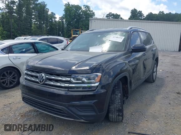 ✅ 2018 Volkswagen Atlas S • VIN: 1V2AR2CA7JC570747 • Lot: 42706124. Wystawiony na IAAI z przebiegiem 167 416 mil. Bezpłatny archiwum sprzedaży aukcyjnych z USA i szczegółowy raport historii pojazdu na DreamBid. Zdjęcie 2.