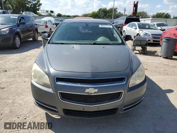2008 Chevrolet Malibu 1LS z VIN 1G1ZG57B98F152027, wystawiony jako Copart lot #80573775 z przebiegiem 185 239 mil mil oraz Szkoda całkowita • Salvage title. Historia ofert i sprzedaży dostępna na DreamBid. Obrazek 5.