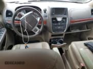 ✅ 2013 Chrysler Town & Country • VIN: 2C7WC1BG0DR662158 • Lot: 74171484. Wystawiony na Copart z przebiegiem Nie podano. Bezpłatny archiwum sprzedaży aukcyjnych z USA i szczegółowy raport historii pojazdu na DreamBid. Zdjęcie 8.