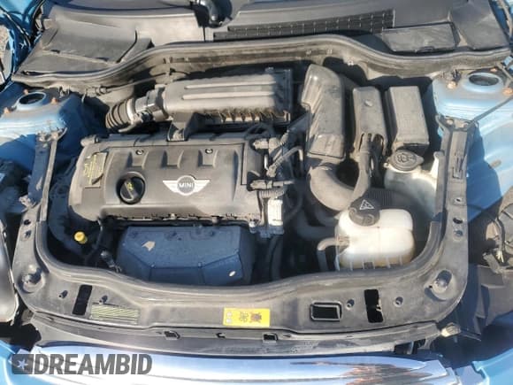 ✅ 2014 MINI Convertible • VIN: WMWZN3C55ET861081 • Lot: 91833055. Wystawiony na Copart z przebiegiem 78 885 mil. Bezpłatny archiwum sprzedaży aukcyjnych z USA i szczegółowy raport historii pojazdu na DreamBid. Zdjęcie 11.