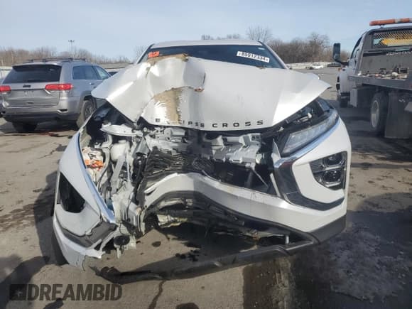 ✅ 2024 Mitsubishi Eclipse Cross ES • VIN: JA4ATUAA7RZ005080 • Lot: 85912334. Listed on Copart with 26,211 mi. Free auction sales archive from the USA and detailed vehicle history report at DreamBid. Image 5.