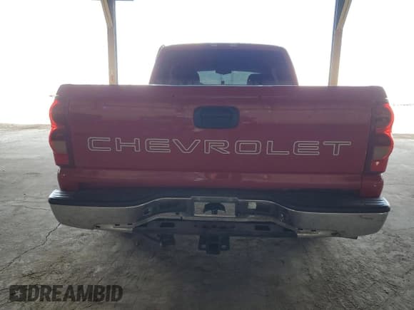 ✅ 2003 Chevrolet Silverado 1500 • VIN: 2GCEC19T831372422 • Лот: 53981285. Опубликован ранее на Copart с пробегом 225 697 миль. Бесплатный доступ к архиву аукционных продаж из США и подробный отчёт об истории автомобиля на DreamBid. Изображение 6.