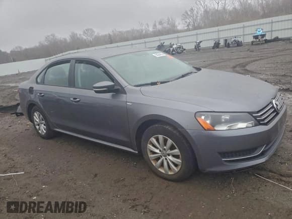 ✅ 2015 Volkswagen Passat S • VIN: 1VWAT7A38FC066488 • Lot: 94294655. Listed on Copart with Not provided. Free auction sales archive from the USA and detailed vehicle history report at DreamBid. Image 4.