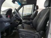 ✅ 2022 Mercedes-Benz Sprinter • VIN: W1Z4EFHY1NP511755 • Лот: 66149835. Опубликован ранее на Copart с пробегом 15 139 миль. Бесплатный доступ к архиву аукционных продаж из США и подробный отчёт об истории автомобиля на DreamBid. Изображение 7.