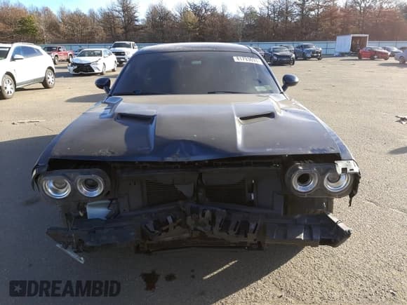 ✅ 2018 Dodge Challenger T/A • VIN: 2C3CDZBT9JH279463 • Lot: 81793693. Wystawiony na Copart z przebiegiem 61 547 mil. Bezpłatny archiwum sprzedaży aukcyjnych z USA i szczegółowy raport historii pojazdu na DreamBid. Zdjęcie 5.