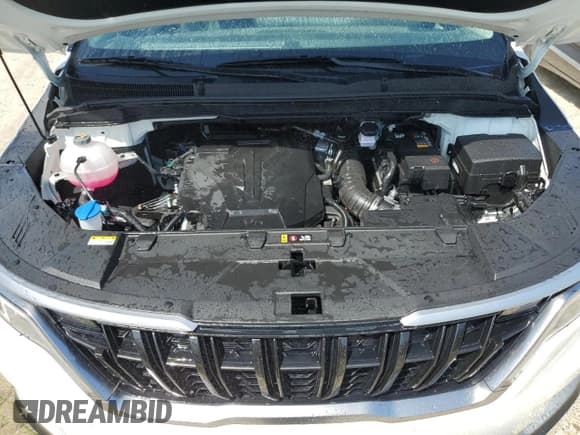 ✅ 2024 Kia Carnival LX • VIN: KNDNB4H38R6340061 • Lot: 71289804. Listed on Copart with 6,145 mi. Free auction sales archive from the USA and detailed vehicle history report at DreamBid. Image 12.