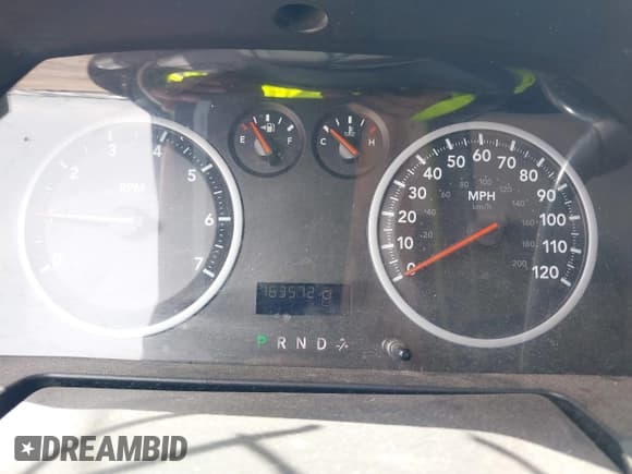 ✅ 2009 Dodge 1500 ST • VIN: 1D3HB18K89S705209 • Lot: 42631184. Wystawiony na IAAI z przebiegiem 163 572 mil. Bezpłatny archiwum sprzedaży aukcyjnych z USA i szczegółowy raport historii pojazdu na DreamBid. Zdjęcie 7.