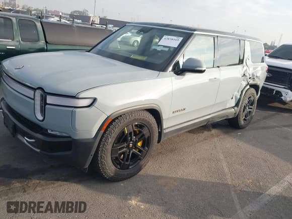 ✅ 2023 Rivian R1S Adventure • VIN: 7PDSGABA0PN019590 • Lot: 43838169. Wystawiony na IAAI z przebiegiem 173 mil. Bezpłatny archiwum sprzedaży aukcyjnych z USA i szczegółowy raport historii pojazdu na DreamBid. Zdjęcie 2.