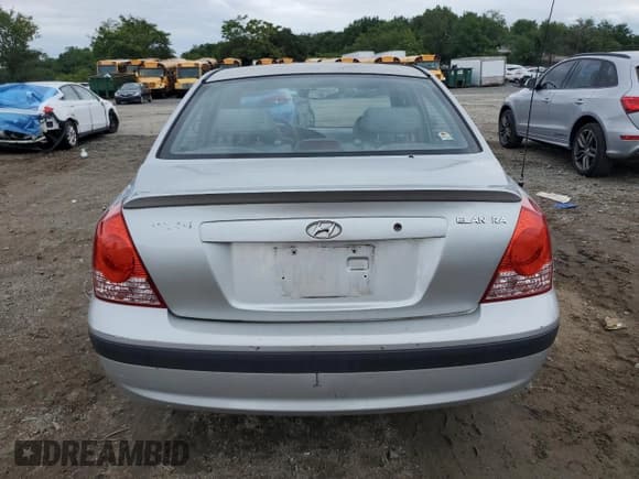 ✅ 2005 Hyundai Elantra GLS • VIN: KMHDN46D05U971225 • Lot: 67379675. Wystawiony na Copart z przebiegiem 266 949 mil. Bezpłatny archiwum sprzedaży aukcyjnych z USA i szczegółowy raport historii pojazdu na DreamBid. Zdjęcie 6.
