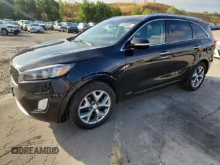 ✅ 2016 Kia Sorento SX • VIN: 5XYPKDA53GG090498 • Lot: 70296605. Wystawiony na Copart z przebiegiem 59 222 mil. Bezpłatny archiwum sprzedaży aukcyjnych z USA i szczegółowy raport historii pojazdu na DreamBid. Zdjęcie 1.