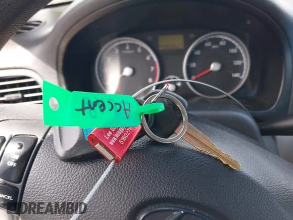 ✅ 2010 Hyundai Accent GLS • VIN: KMHCN4AC1AU476326 • Лот: 42141297. Опубликован ранее на IAAI с пробегом 203 607 миль. Бесплатный доступ к архиву аукционных продаж из США и подробный отчёт об истории автомобиля на DreamBid. Изображение 11.