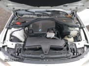 ✅ 2015 BMW 3 Series 320i xDrive • VIN: WBA3C3G56FNS76084 • Lot: 43690415. Wystawiony na IAAI z przebiegiem 110 876 mil. Bezpłatny archiwum sprzedaży aukcyjnych z USA i szczegółowy raport historii pojazdu na DreamBid. Zdjęcie 10.