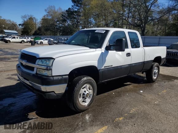 ✅ 2003 Chevrolet Silverado 2500HD LS • VIN: 1GCHC29U53E365373 • Лот: 49455635. Опубликован ранее на Copart с пробегом Не указан. Бесплатный доступ к архиву аукционных продаж из США и подробный отчёт об истории автомобиля на DreamBid. Изображение 1.