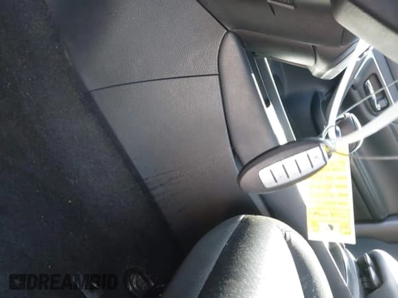 ✅ 2017 Nissan Altima S • VIN: 1N4AL3AP9HN308670 • Lot: 43226933. Wystawiony na IAAI z przebiegiem 111 411 mil. Bezpłatny archiwum sprzedaży aukcyjnych z USA i szczegółowy raport historii pojazdu na DreamBid. Zdjęcie 11.