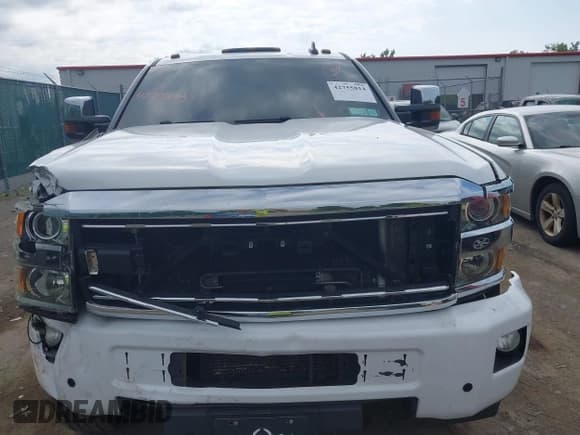 ✅ 2015 Chevrolet Silverado 2500HD LT • VIN: 1GC1KVE85FF611982 • Lot: 42755814. Listed on IAAI with 130,712 mi. Free auction sales archive from the USA and detailed vehicle history report at DreamBid. Image 12.