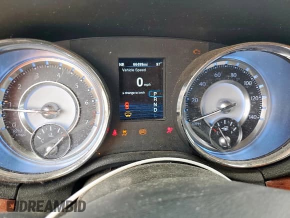 ✅ 2013 Chrysler 300 • VIN: 2C3CCAAG3DH647861 • Lot: 67792215. Listed on Copart with 66,499 mi. Free auction sales archive from the USA and detailed vehicle history report at DreamBid. Image 9.