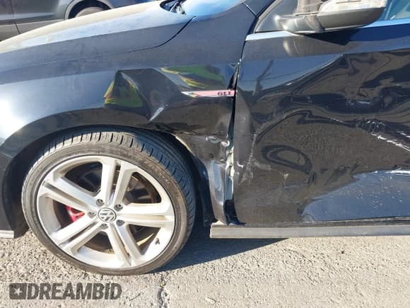 ✅ 2016 Volkswagen Jetta GLI SE • VIN: 3VW4T7AJ3GM246893 • Лот: 42016223. Опубликован ранее на IAAI с пробегом 98 616 миль. Бесплатный доступ к архиву аукционных продаж из США и подробный отчёт об истории автомобиля на DreamBid. Изображение 6.