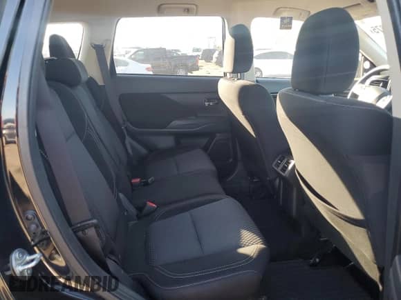 ✅ 2020 Mitsubishi Outlander ES • VIN: JA4AD2A38LZ045811 • Лот: 84786275. Опубликован ранее на Copart с пробегом 58 331 миль. Бесплатный доступ к архиву аукционных продаж из США и подробный отчёт об истории автомобиля на DreamBid. Изображение 11.