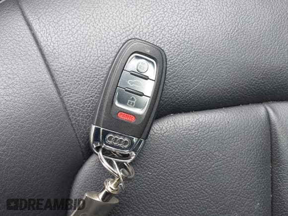 ✅ 2017 Audi A6 Premium Plus • VIN: WAUG8AFC3HN068335 • Lot: 42639073. Wystawiony na IAAI z przebiegiem 76 727 mil. Bezpłatny archiwum sprzedaży aukcyjnych z USA i szczegółowy raport historii pojazdu na DreamBid. Zdjęcie 11.