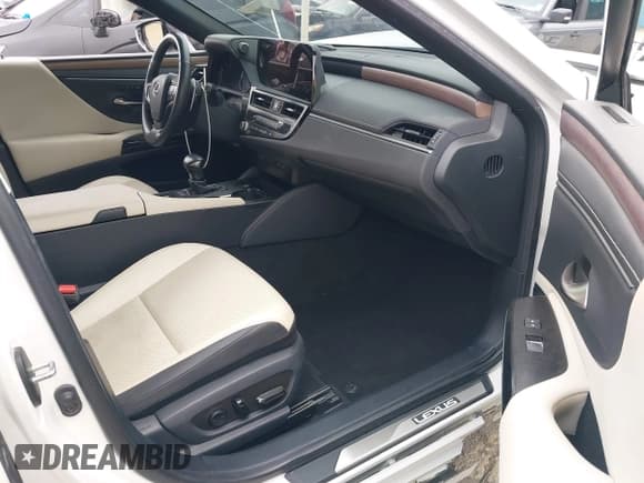 ✅ 2024 Lexus ES 300h • VIN: 58ADA1C13RU041919 • Lot: 42042785. Listed on IAAI with 34,118 mi. Free auction sales archive from the USA and detailed vehicle history report at DreamBid. Image 5.