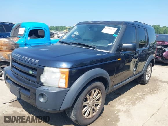✅ 2007 Land Rover LR3 SE • VIN: SALAE25417A438956 • Lot: 42727459. Listed on IAAI with 221,839 mi. Free auction sales archive from the USA and detailed vehicle history report at DreamBid. Image 2.