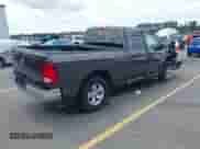 2024 Ram 1500 SLT z VIN 1C6RR6GG9RS135957, wystawiony jako IAAI lot #42376753 z przebiegiem 28 240 mil mil oraz . Historia ofert i sprzedaży dostępna na DreamBid. Obrazek 4.