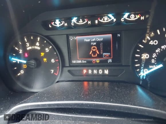 ✅ 2018 Ford F-150 XL • VIN: 1FTFX1E59JFA08676 • Lot: 43904576. Listed on IAAI with 181,396 mi. Free auction sales archive from the USA and detailed vehicle history report at DreamBid. Image 7.